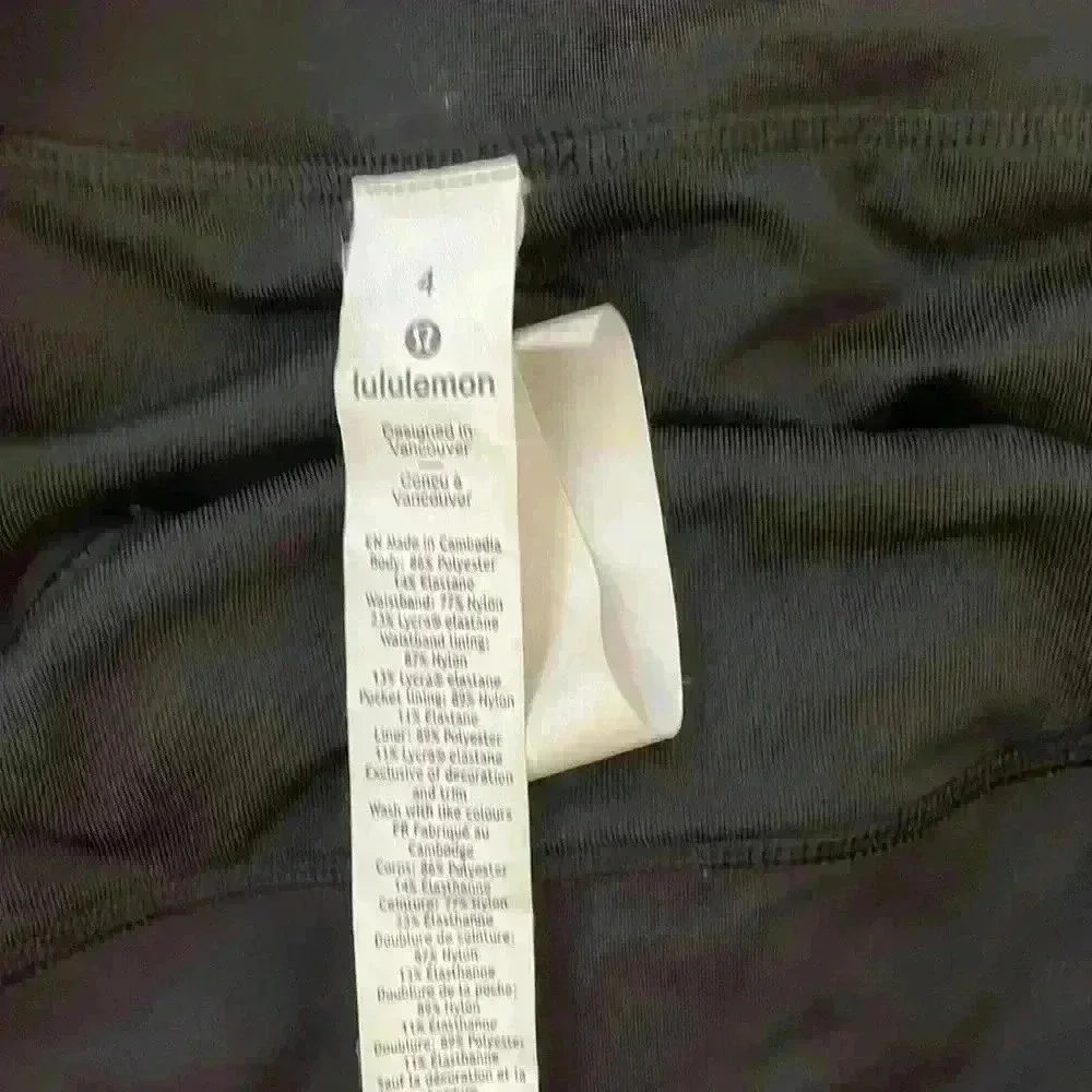Lululemon Run Time shorts II 4” inversion; size 4